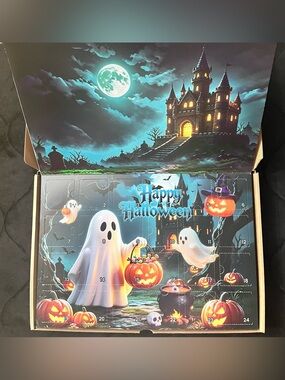 Halloween Advent Calendar- 24 Surprise Ghost Figurines